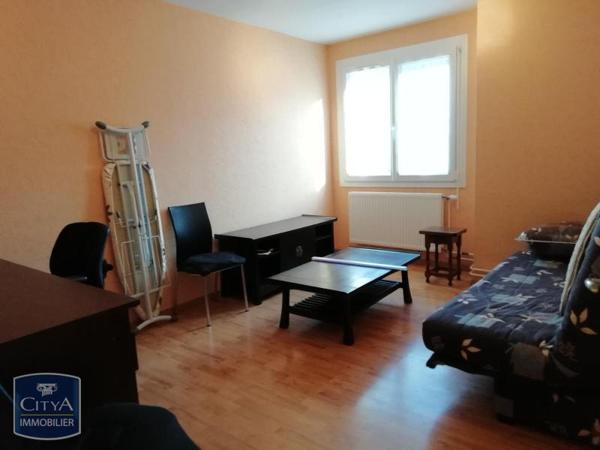 Appartement à louer 1 pièce 34.1m²
