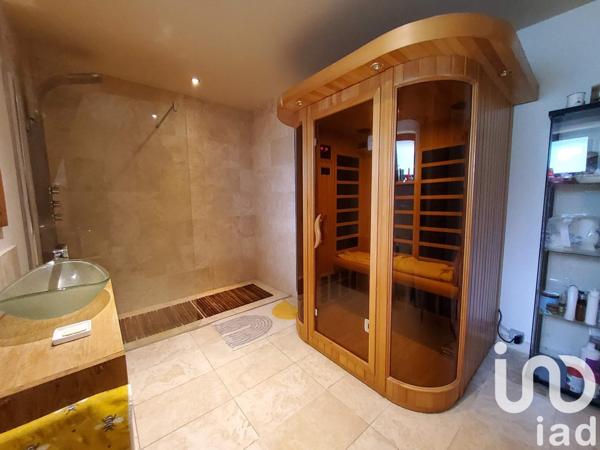 Maison à vendre 7 pièces 219 m² Saint-Amand-Jartoudeix