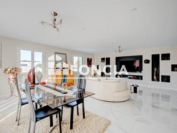 À vendre Maison 5 pièces 224 m² - Corquilleroy 45120