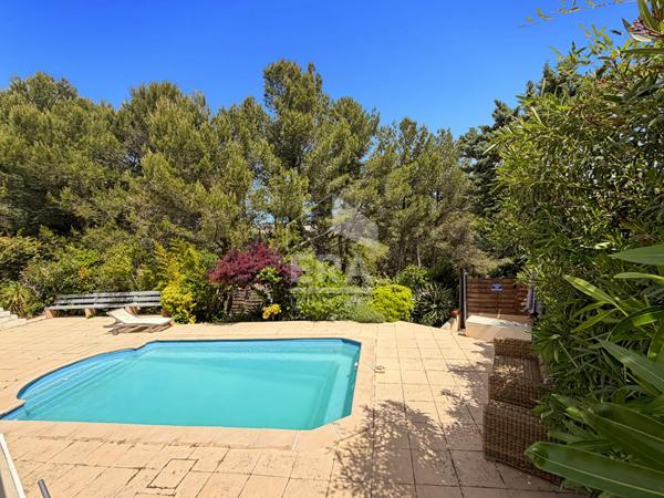 EXCLUSIVITE - LES PENNES MIRABEAU - EXCLUSIVITE - Maison T4 de 137m2 sur 512m2 de parcelle avec piscine