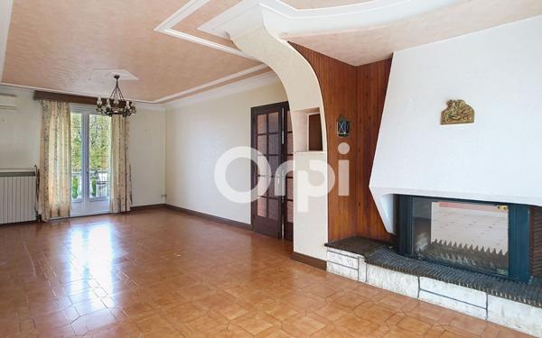 Maison à vendre    4 pièces •  Boulazac