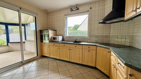 Maison 90 m2 - véranda - terrain de 1100m2 - GUILERS