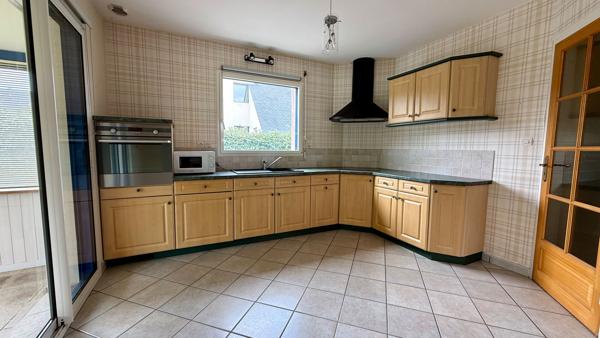Maison 90 m2 - véranda - terrain de 1100m2 - GUILERS