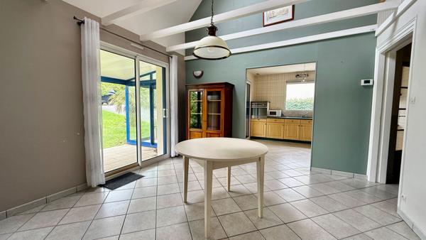 Maison 90 m2 - véranda - terrain de 1100m2 - GUILERS