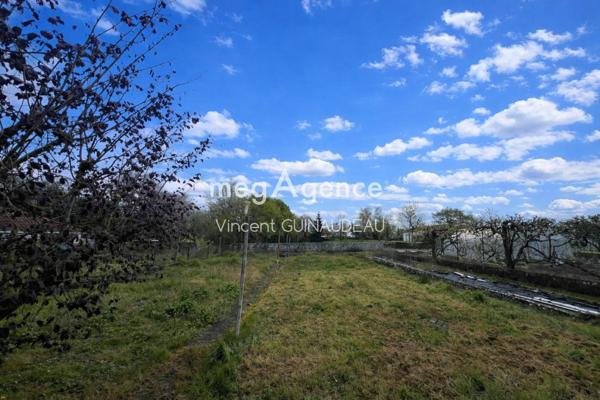Maison à LA ROMAGNE, 49740 - 4 pièces 84m²