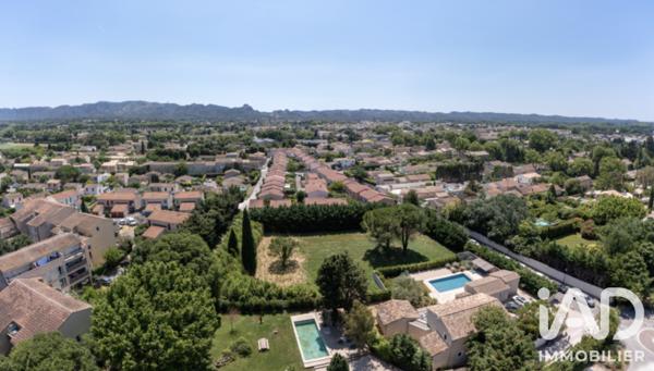 Terrain à vendre 1 205 m² Saint-Rémy-de-Provence