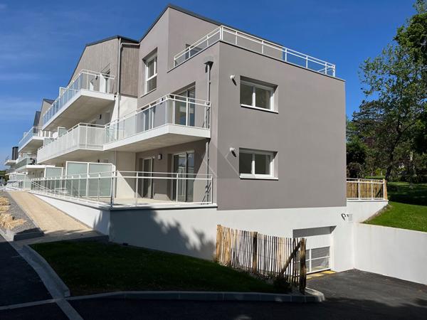 APPARTEMENT T3 TERRASSE A VENDRE LE RELECQ-KERHUON