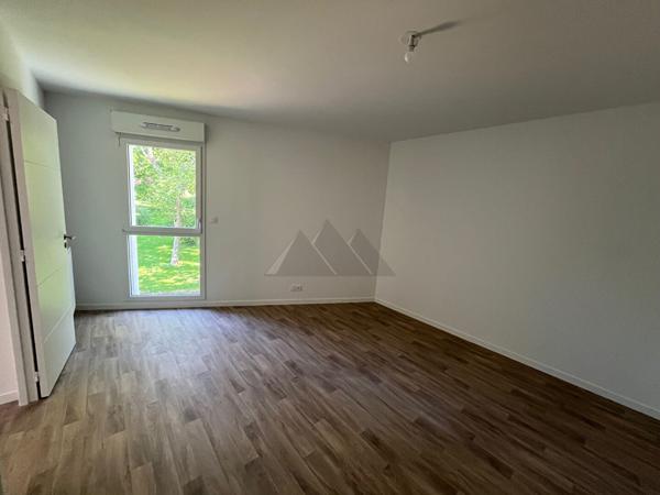 APPARTEMENT T3 TERRASSE A VENDRE LE RELECQ-KERHUON