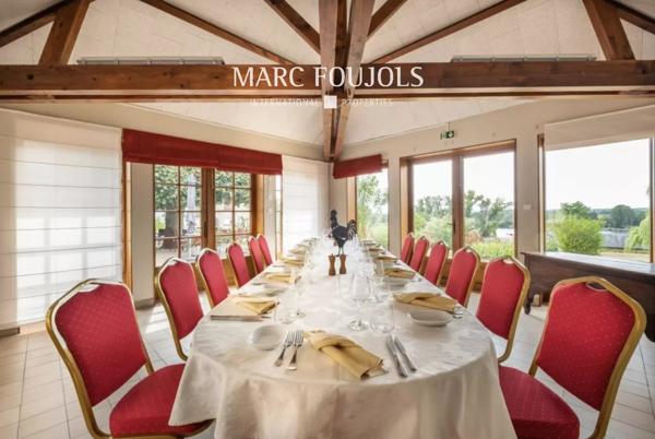 Propriété de charme de 627m² sur un terrain de 8083 m² au bord de la Loire à 10min de Sancerre