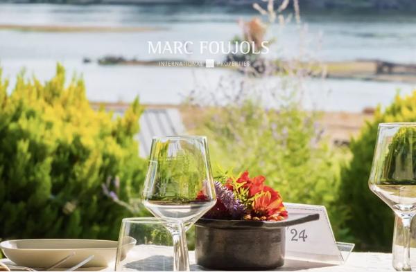 Propriété de charme de 627m² sur un terrain de 8083 m² au bord de la Loire à 10min de Sancerre