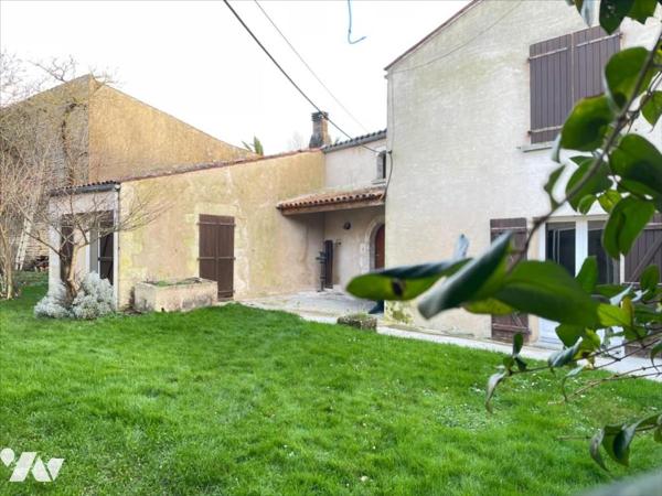 Maison 8 pièces  218 m²