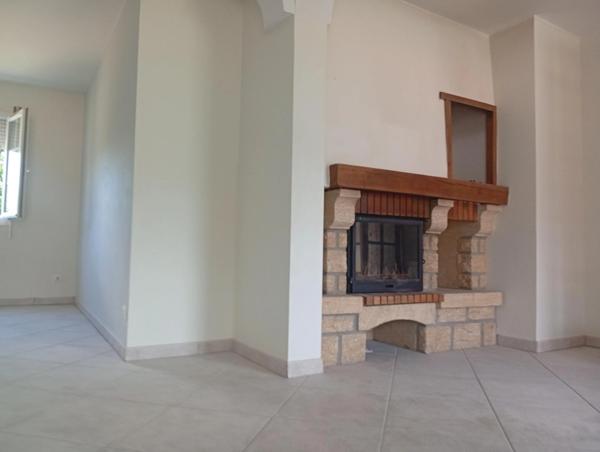 Maison à vendre 8 pièces  (09)