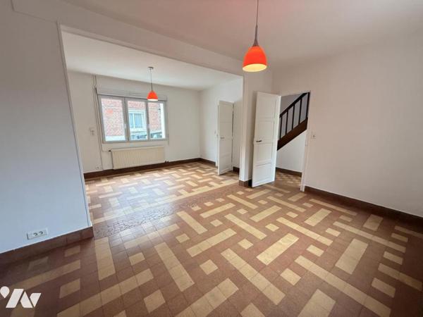 Maison semi mitoyenne avec jardin