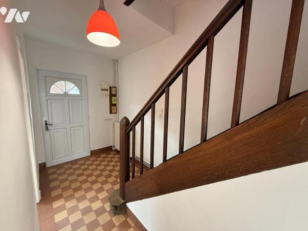 Maison semi mitoyenne avec jardin