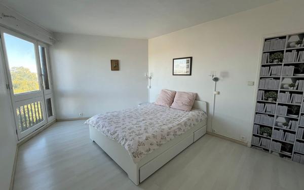 Appartement à vendre    4 pièces • 84 m2 Ris-Orangis