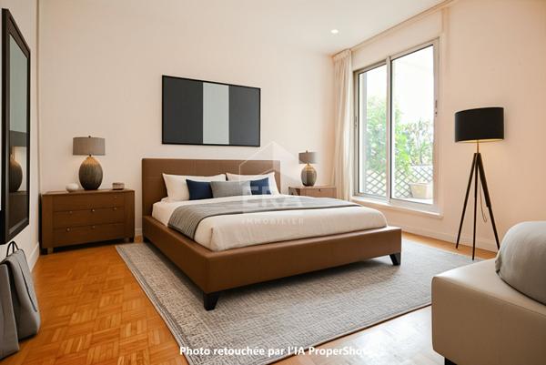 Appartement Issy Les Moulineaux 2 pièce(s) 56 m². METRO L12- TERRASSE-PARKING