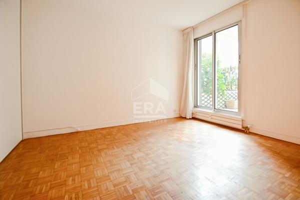 Appartement Issy Les Moulineaux 2 pièce(s) 56 m². METRO L12- TERRASSE-PARKING