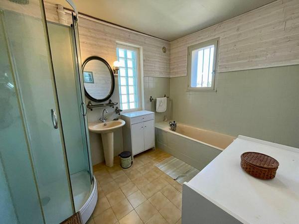 Rare au partage des eaux à L'Isle Sur La Sorgue villa 4 pièces 105m2