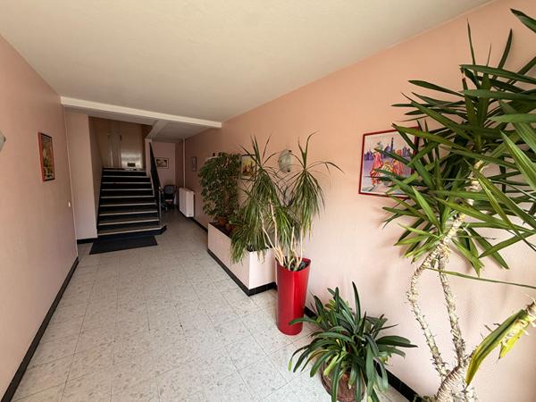 À VENDRE ? 3 PIÈCES DE 77 M² AVEC BALCON, BOX ET CAVE