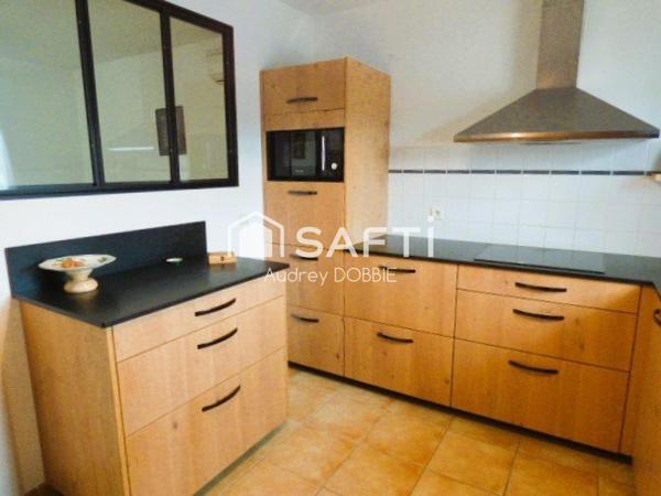 07120 : Au coeur d'une residence senioriale , maison de plain pied de 78 m² T3