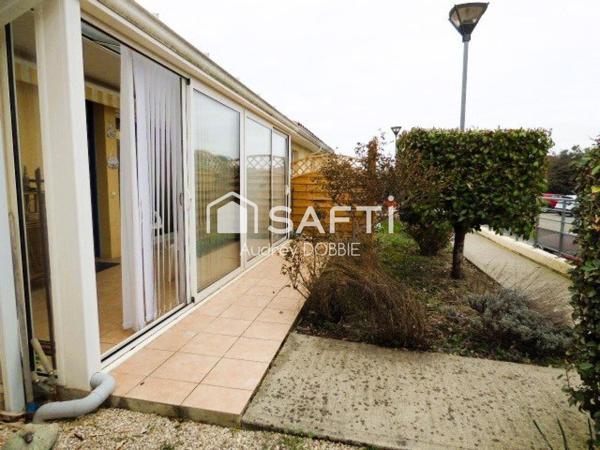 07120 : Au coeur d'une residence senioriale , maison de plain pied de 78 m² T3