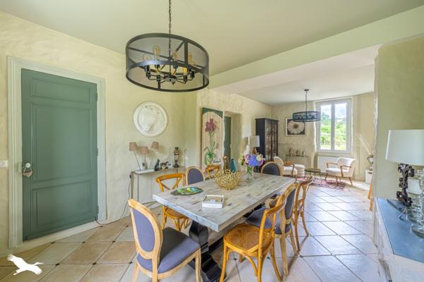 Maison 690 000 € Mios 6 p 210 m² DPE C
