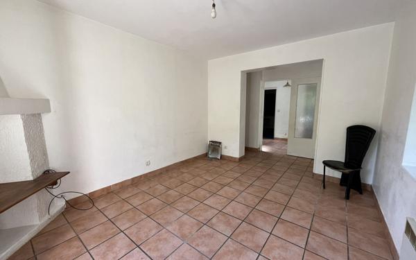 Maison à vendre    4 pièces • 72,63 m2 Mandres-les-Roses