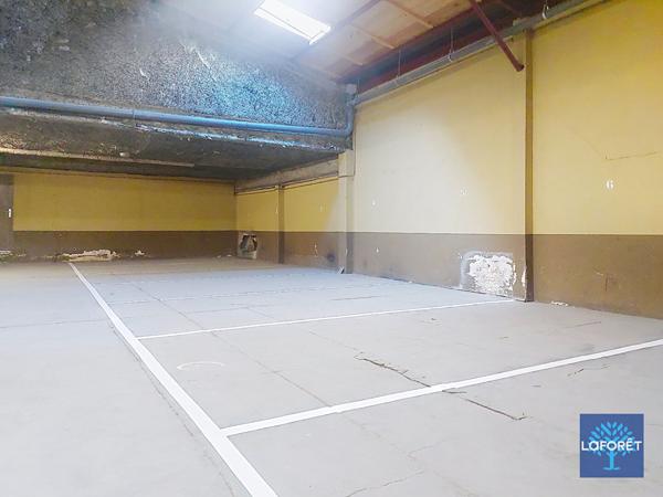 Location parking / box Paris 05 - 130 €/mois