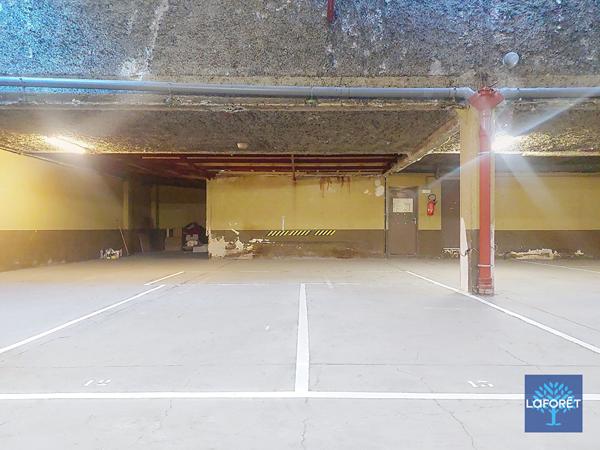 Location parking / box Paris 05 - 130 €/mois