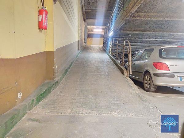 Location parking / box Paris 05 - 130 €/mois