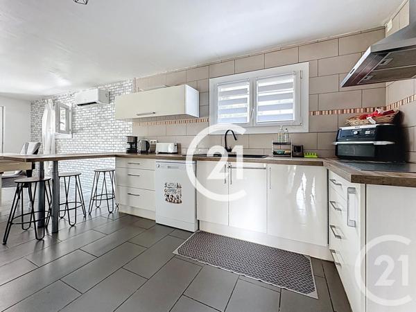 Maison à vendre  6 pièces - 174 m2 CHATEAUBERNARD - 16