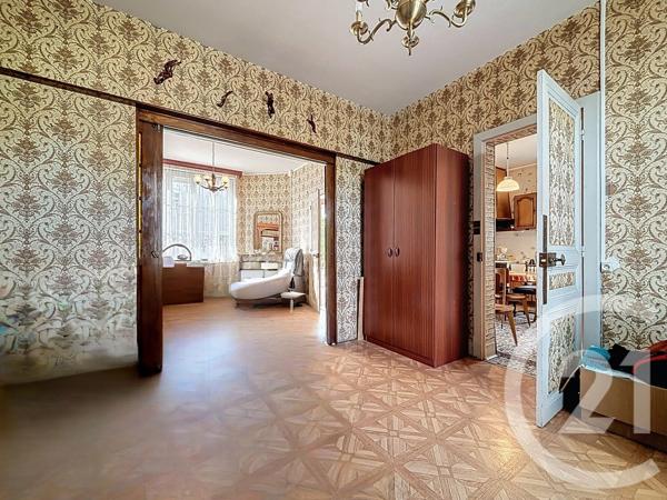 Maison à vendre  3 pièces - 100 m 2   VARENNES SUR ALLIER  - 03