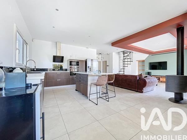 Maison à vendre 7 pièces 198 m² Rochefort-du-Gard