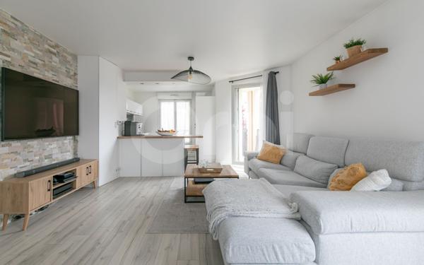 Appartement à vendre    3 pièces • 76,82 m2 Sucy-en-Brie