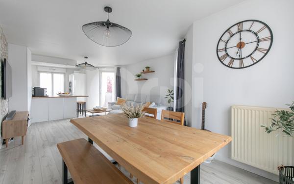 Appartement à vendre    3 pièces • 76,82 m2 Sucy-en-Brie