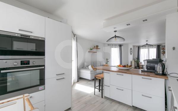Appartement à vendre    3 pièces • 76,82 m2 Sucy-en-Brie