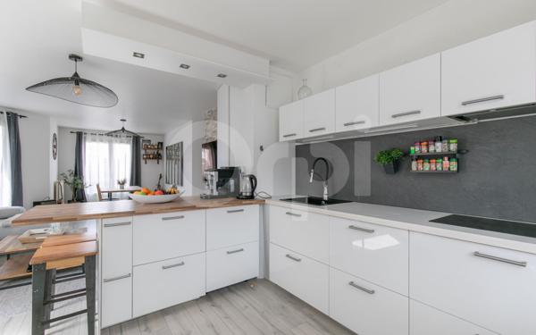 Appartement à vendre    3 pièces • 76,82 m2 Sucy-en-Brie