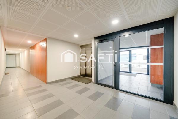 Très bel appartement avec terrasse et parking