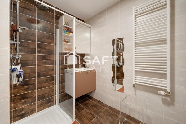 Très bel appartement avec terrasse et parking