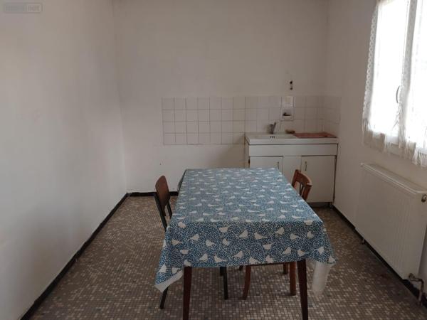 Maison rurale à vendre à Noyant-Villages dans le Maine-et-Loire (49490), ref : 13861/1522   
Le broc