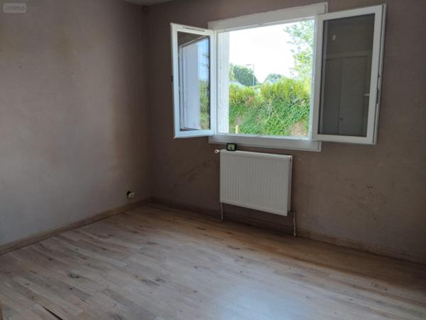 Maison rurale à vendre à Noyant-Villages dans le Maine-et-Loire (49490), ref : 13861/1522   
Le broc