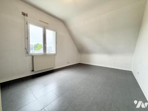 Maison 5 chambre - Bois saint Lys