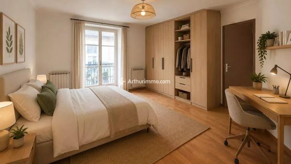 Vente                                                      Appartement
                        
                     2 pièces                      40 m2                     à Millau