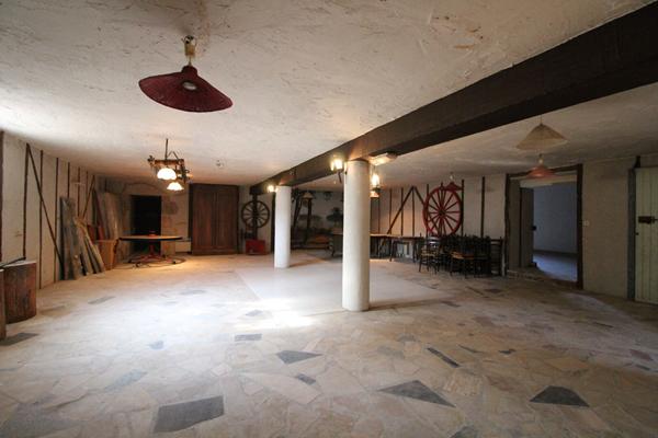 ENSEMBLE IMMOBILIER A SAINT GERVAIS LA FORET