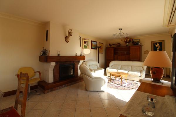 ENSEMBLE IMMOBILIER A SAINT GERVAIS LA FORET