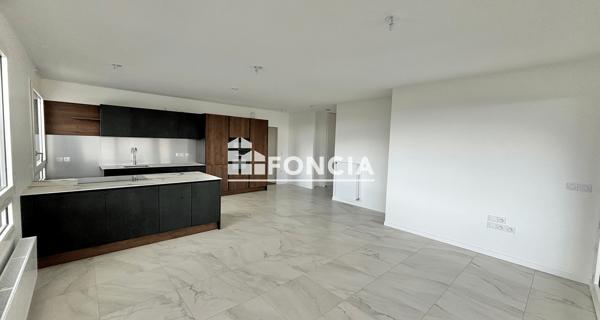 Location Appartement 3 pièces 90.9 m² - Lyon 69002