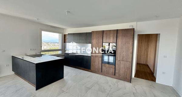 Location Appartement 3 pièces 90.9 m² - Lyon 69002