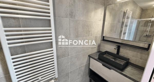 Location Appartement 3 pièces 90.9 m² - Lyon 69002