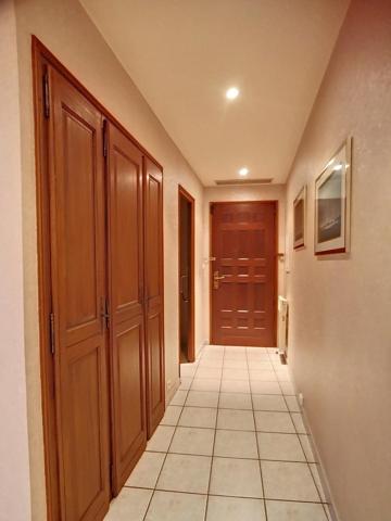 APPARTEMENT 5 PIECES HYPER-CENTRE!
