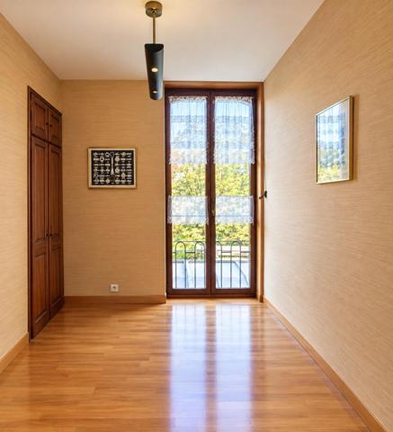 APPARTEMENT 5 PIECES HYPER-CENTRE!